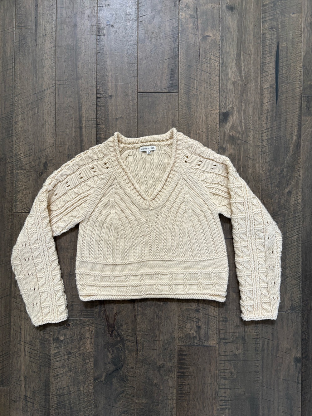 Moon River Cream Cable-Knit V-Neck Sweater